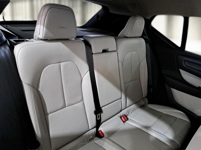 VOLVO XC40 D3 AWD Geartronic Momentum Pro MY21