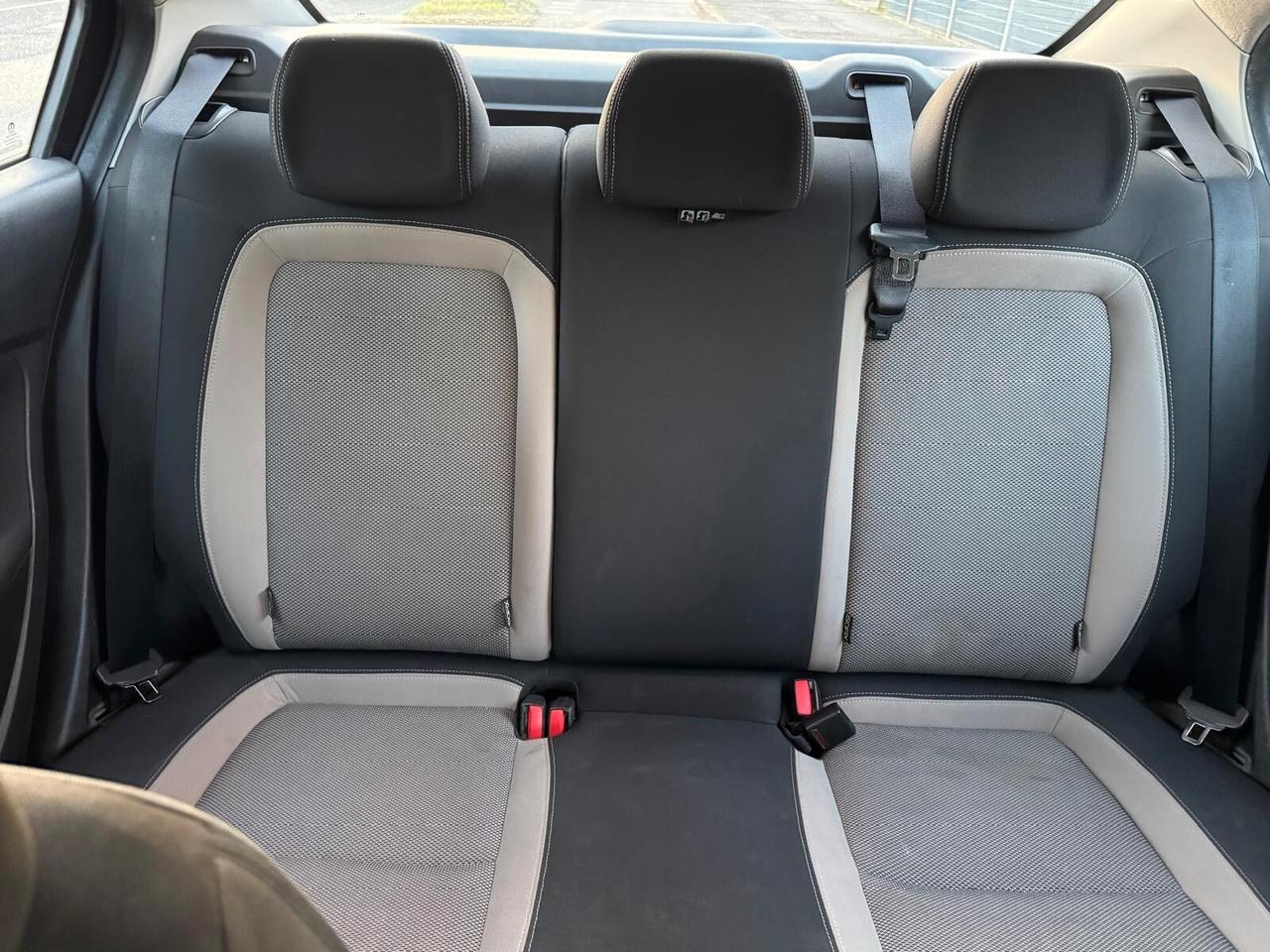Fiat Tipo 1.3 Mjt 4 porte NEOPATEN GARANZIA 12 MESI