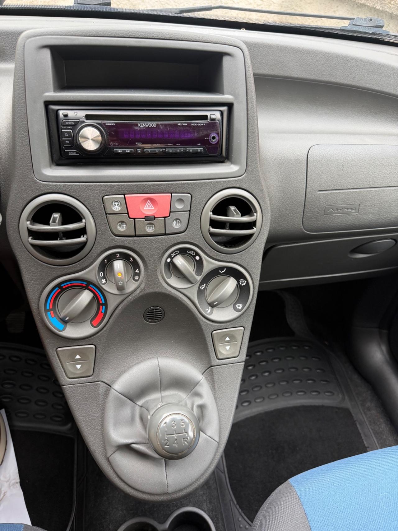 Fiat Panda 1.2 Dynamic Eco metano NEOPATENTATI
