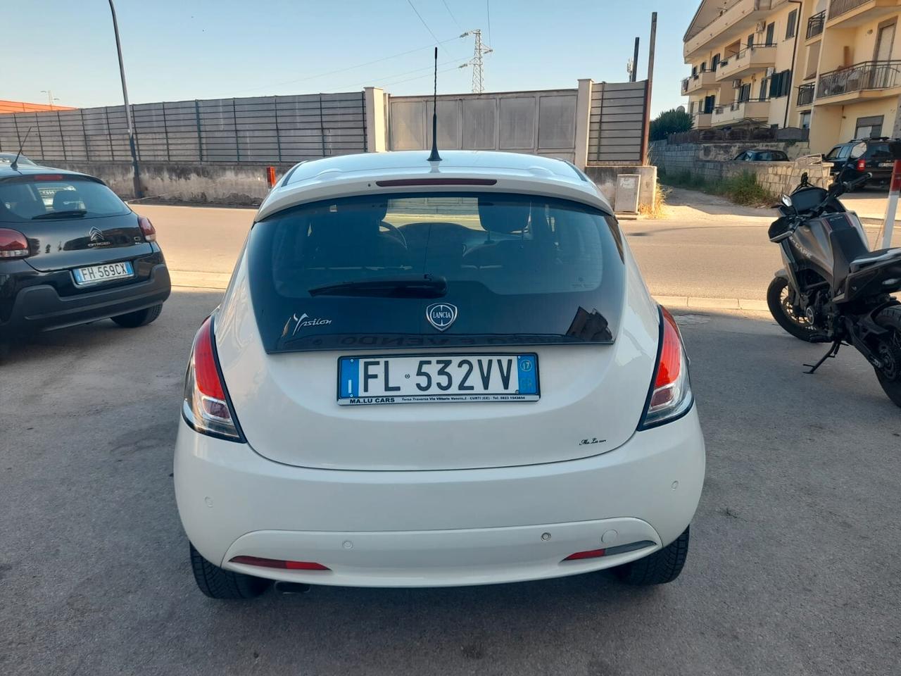 Lancia Ypsilon 1.2cc benzina 12 mesi garanzia-2017