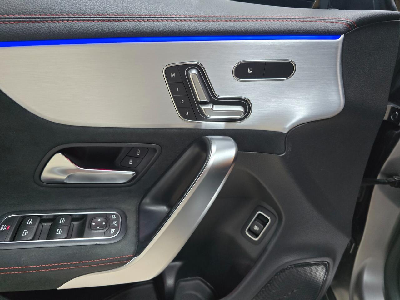 Mercedes-benz CLA 200 d S.W. Automatic Premium (Tetto)