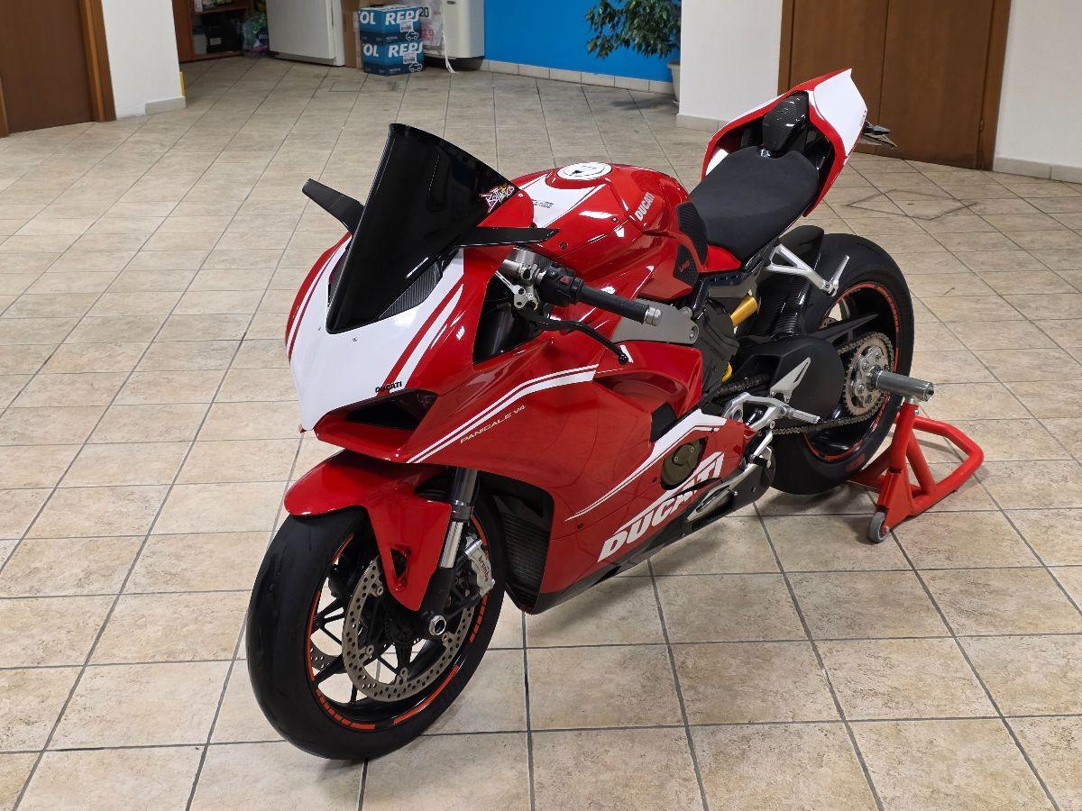 DUCATI PANIGALE V4 CON SCARICO DESMO OK