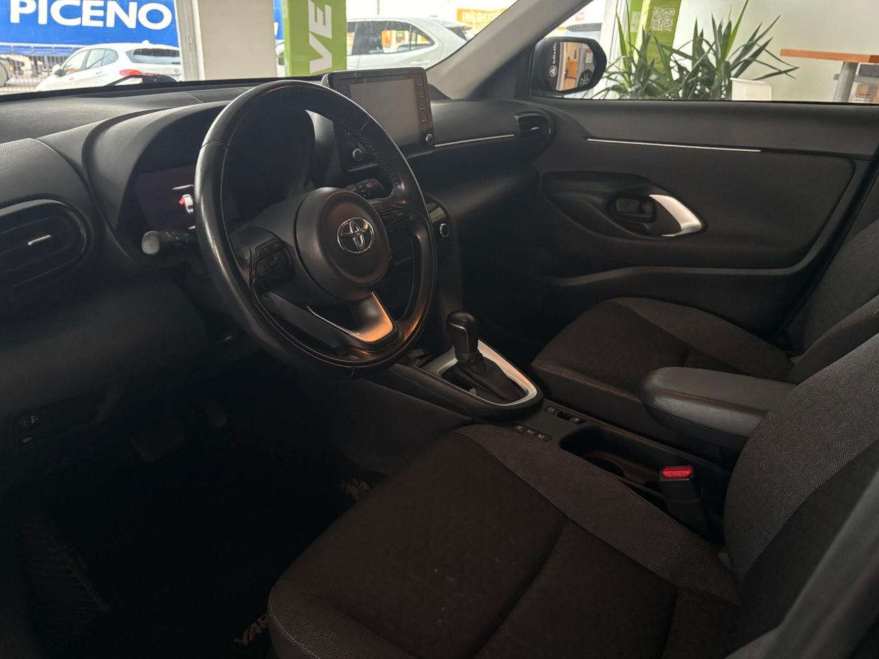 Toyota Yaris Cross 1.5 Hybrid E-CVT Business