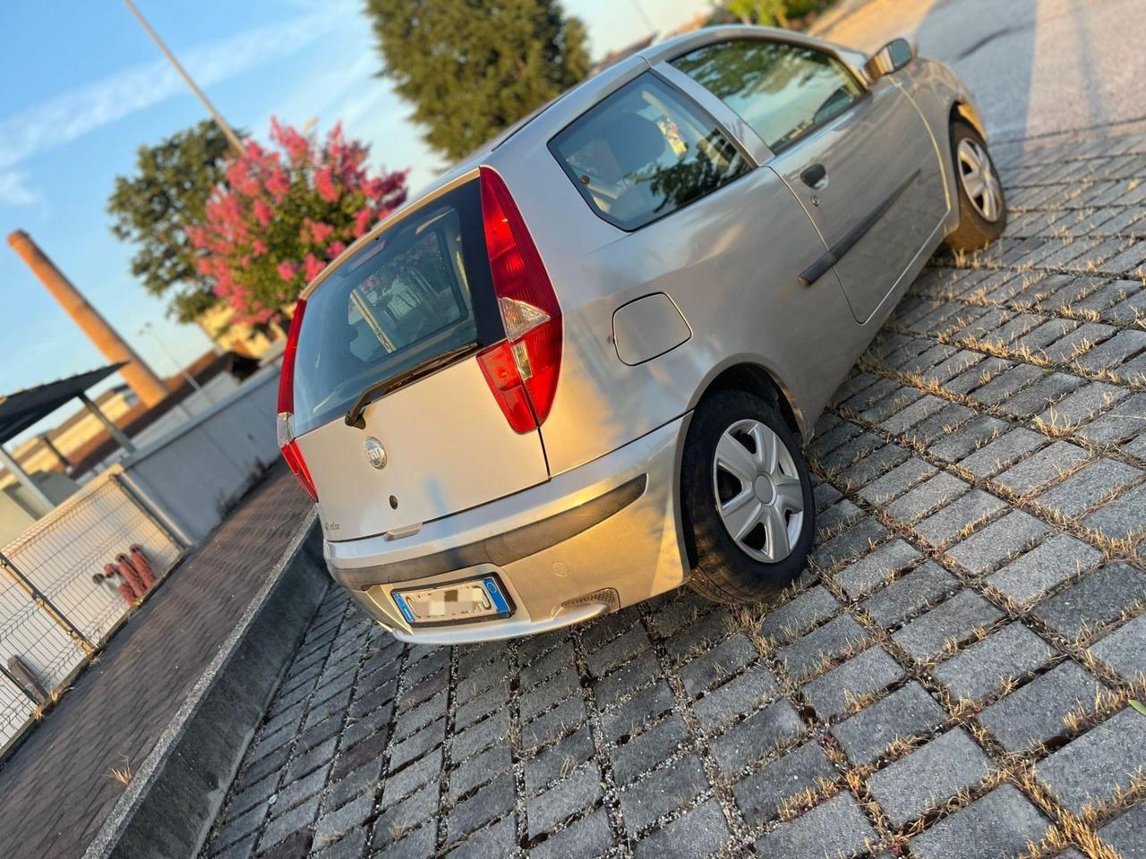Fiat Punto 1.2 BENZINA GPL NUOVO 180.000 km