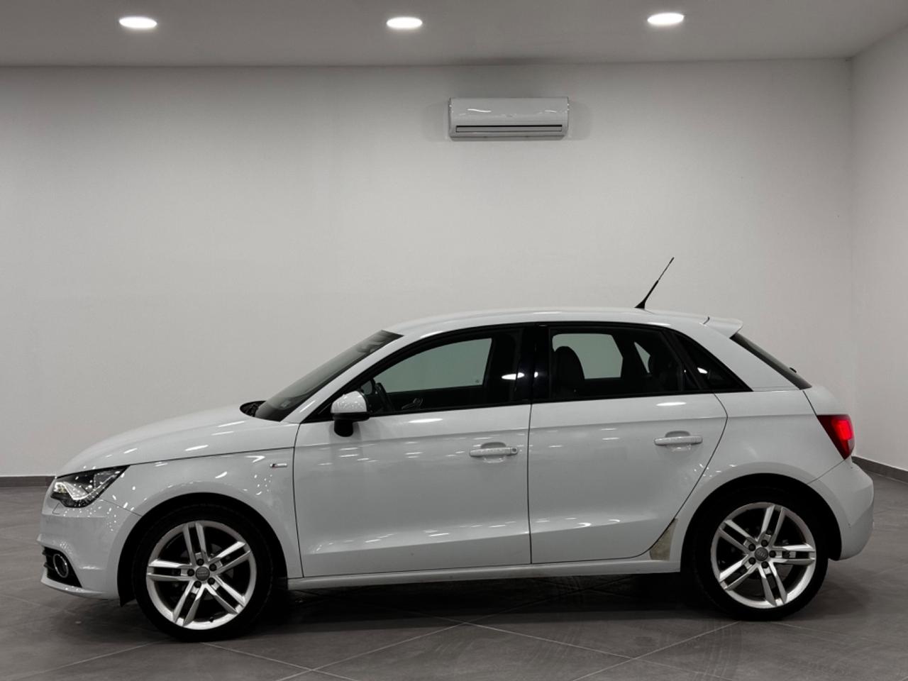 Audi A1 1.6 TDI S line edition plus