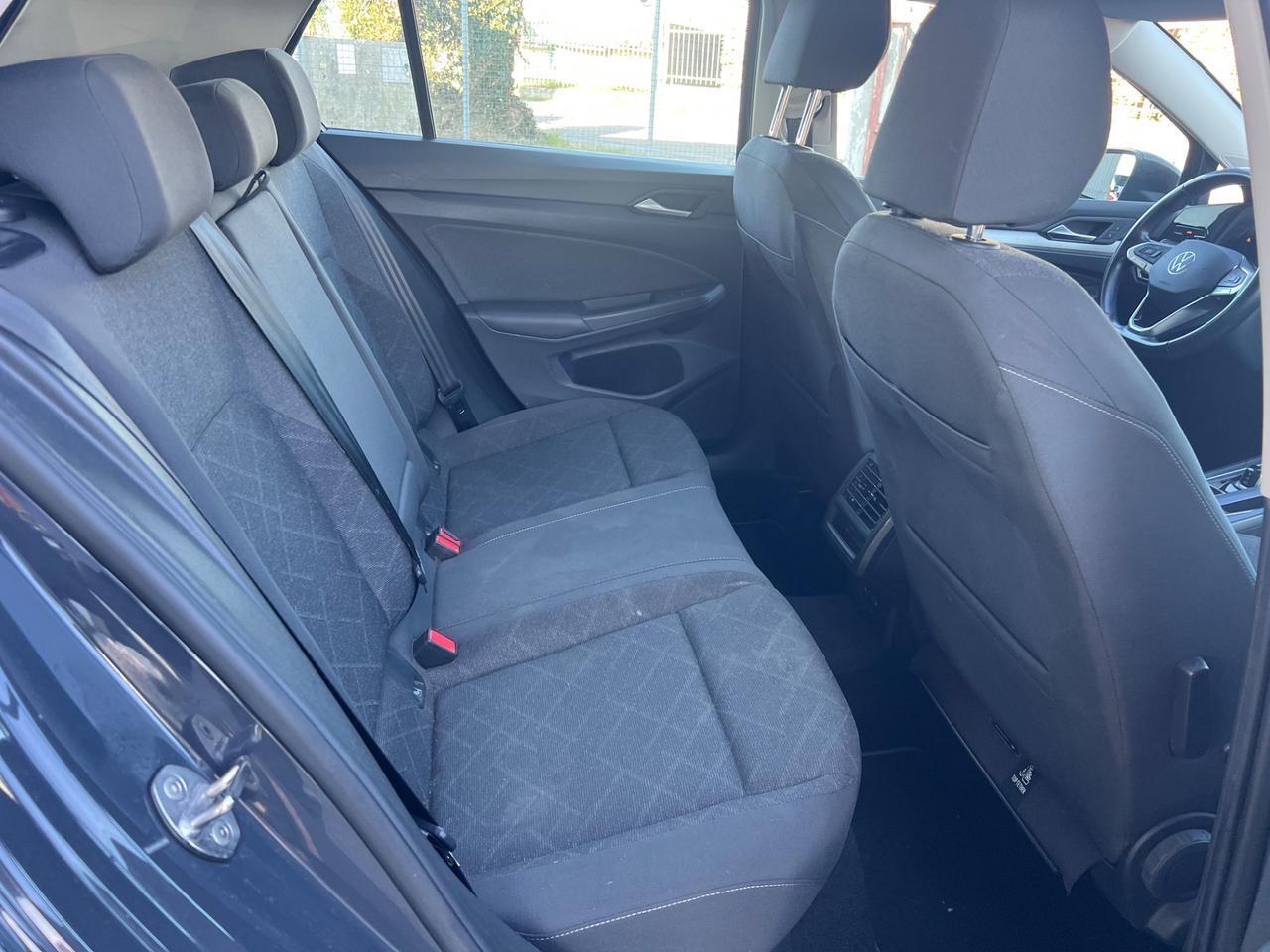 Volkswagen Golf 1.0 TSI EVO Life FINANZIABILE