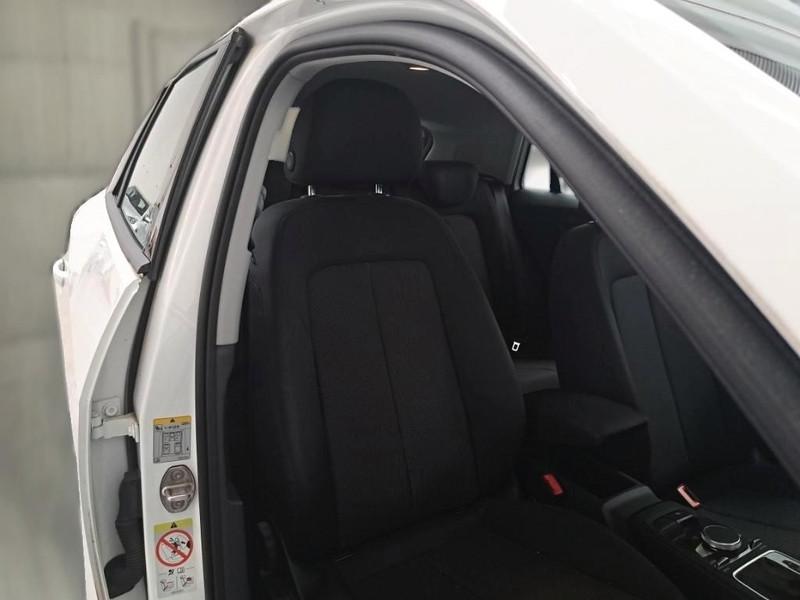 AUDI Q2 2.0 30 TDI BUSINESS S TRONIC SUV