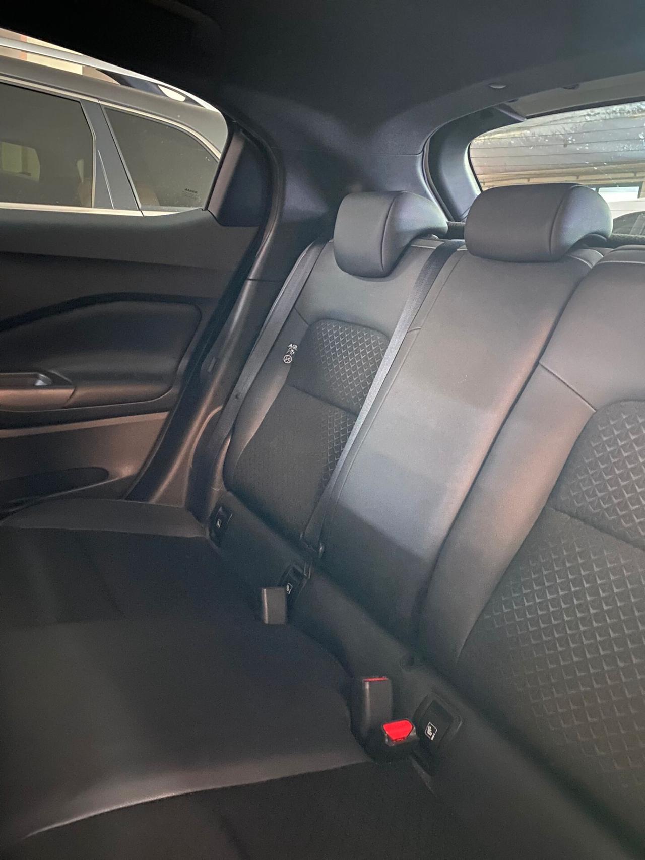 Nissan Juke 1.0 DIG-T 114 CV N-Connecta