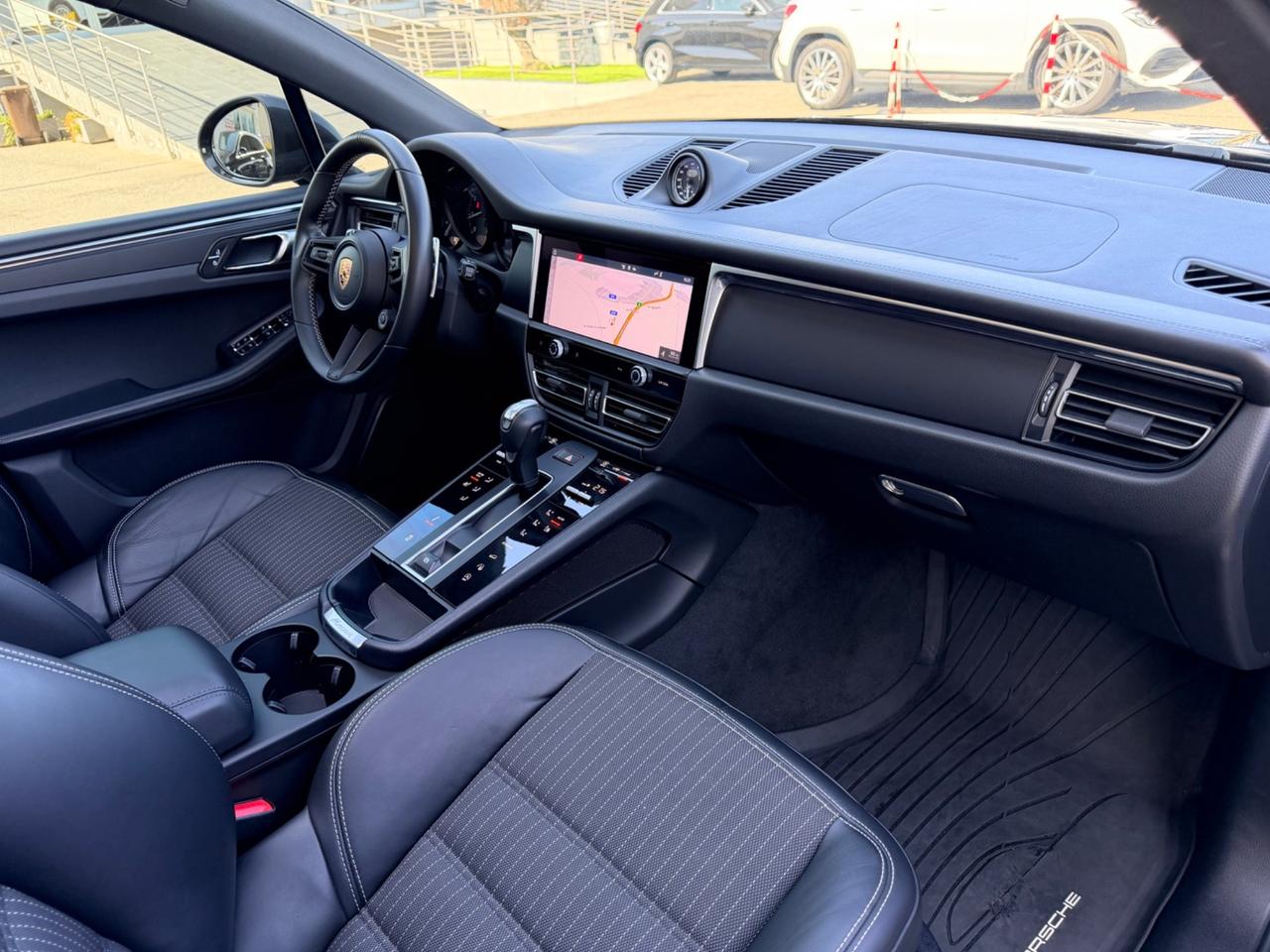 Porsche Macan 2.0 T 265cv open edition con approved