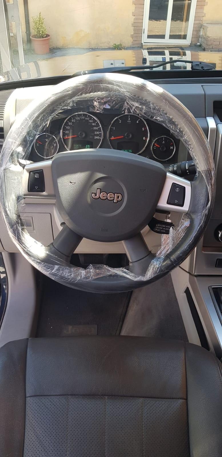 Jeep Cherokee 2.8 CRD DPF Sport Auto