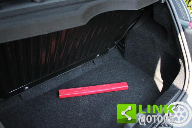 FIAT 500 1.0 Hybrid Connect 69 CV NEOPATENTATI!