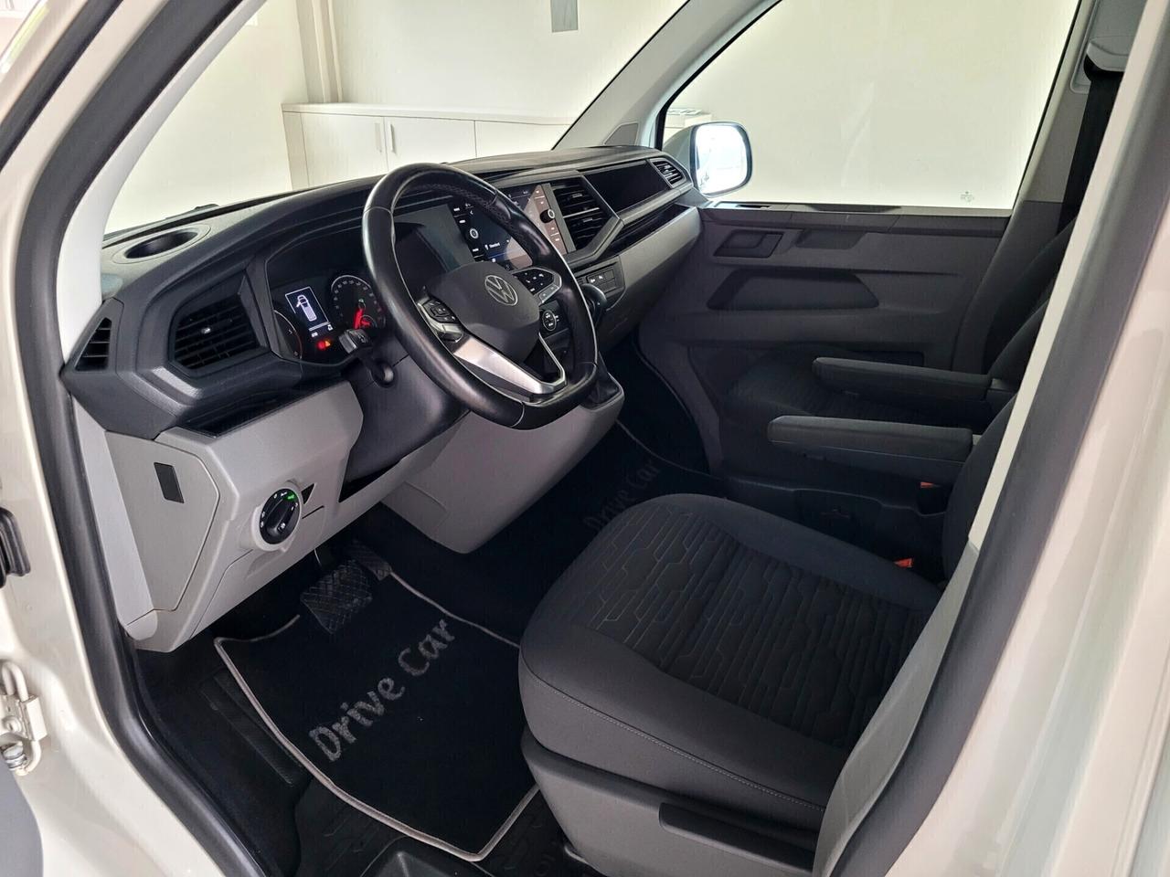 Volkswagen Caravelle 2.0 TDI AUT. 8 POSTI CARPLAY NAVI FULL-LED