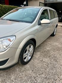 Opel Astra GTC 1.7 CDTI 125CV 3 porte Cosmo