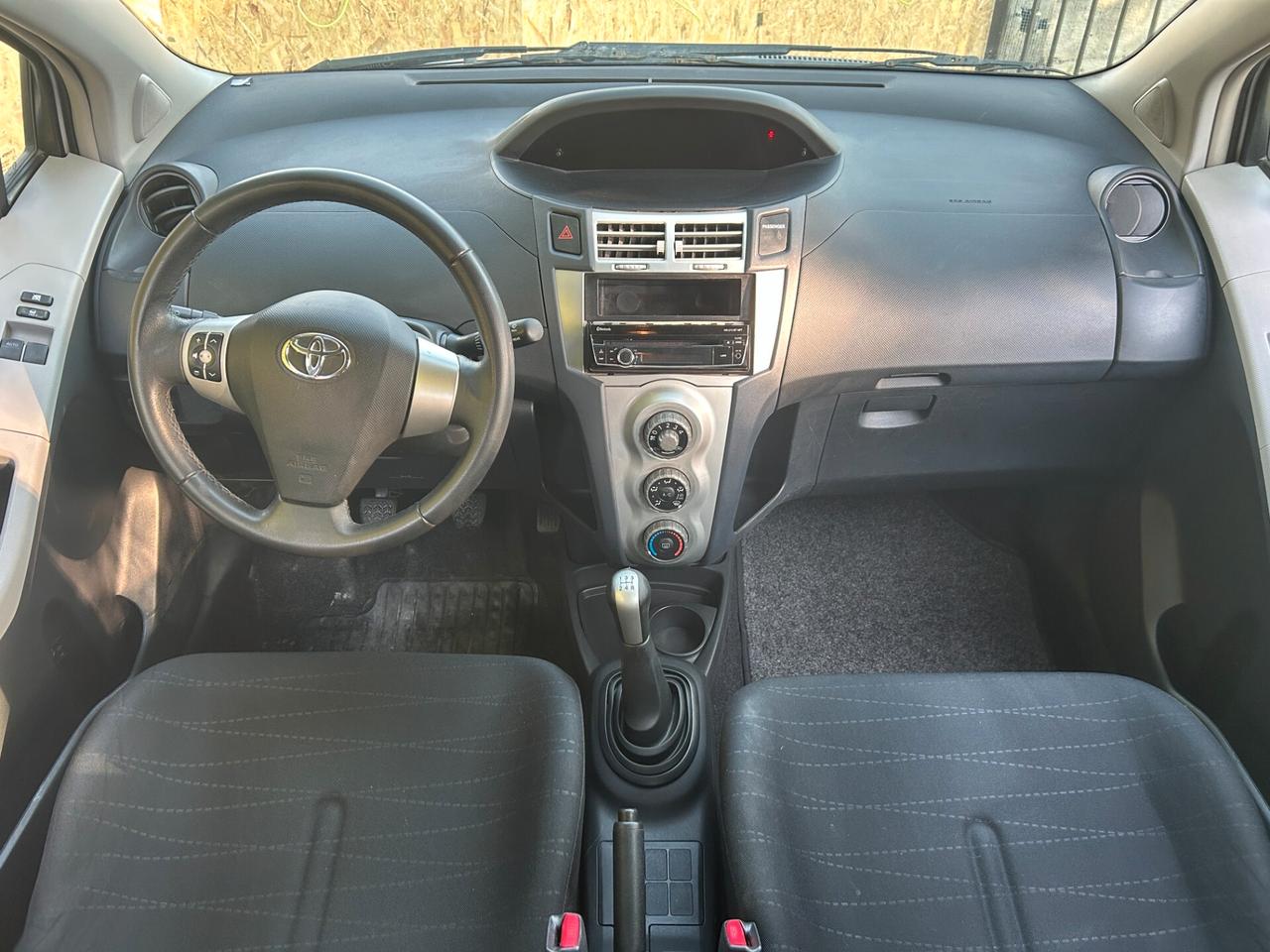 Toyota Yaris 1.0 5 porte Sol