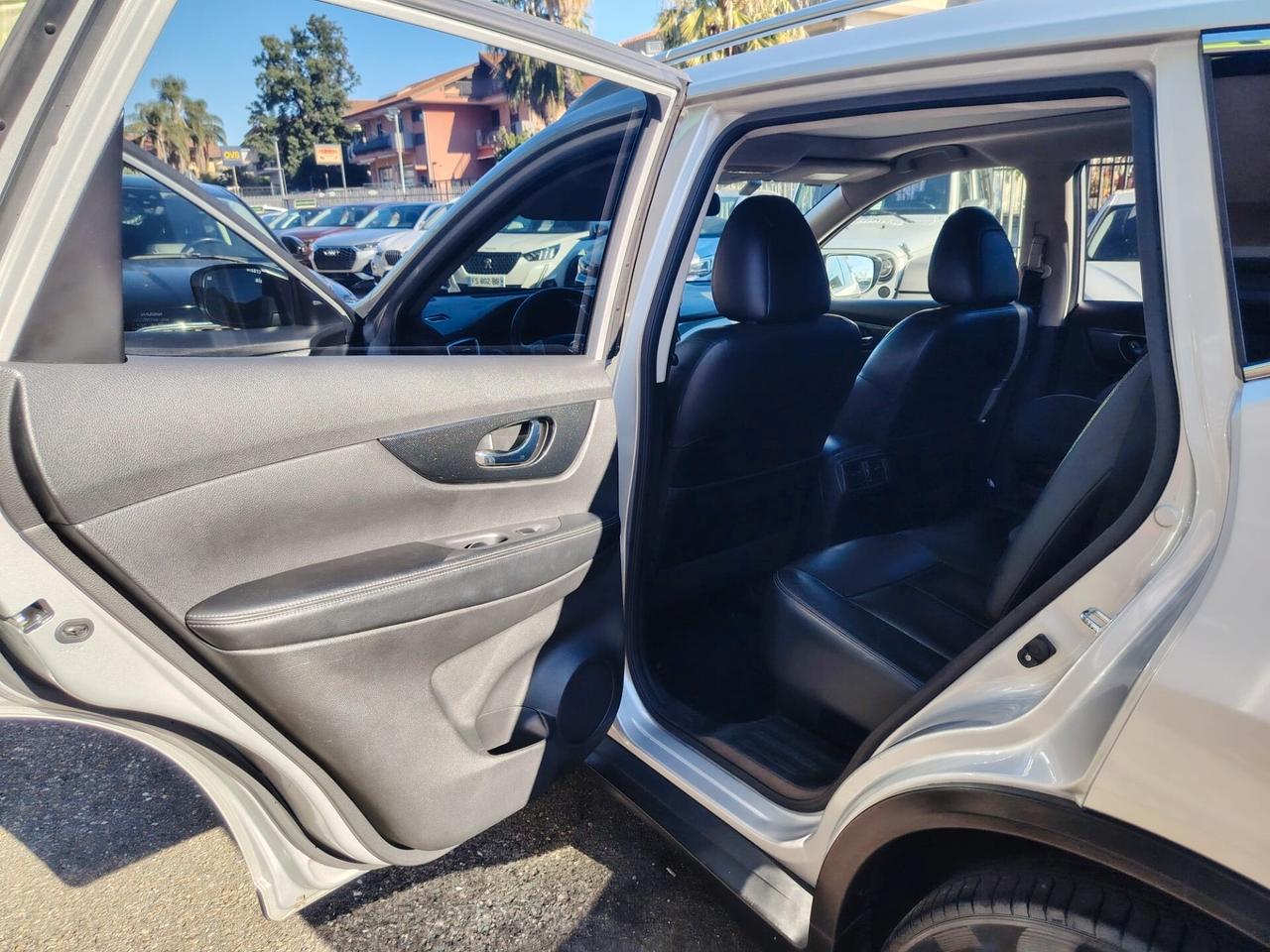 Nissan X-Trail 1.6 dCi 2WD CON TETTO