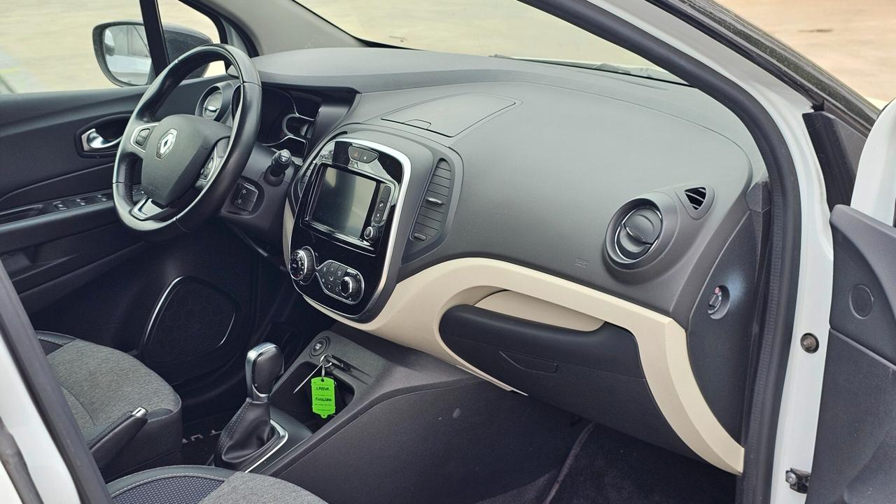Renault Captur dCi 8V 90 CV EDC Initiale Paris