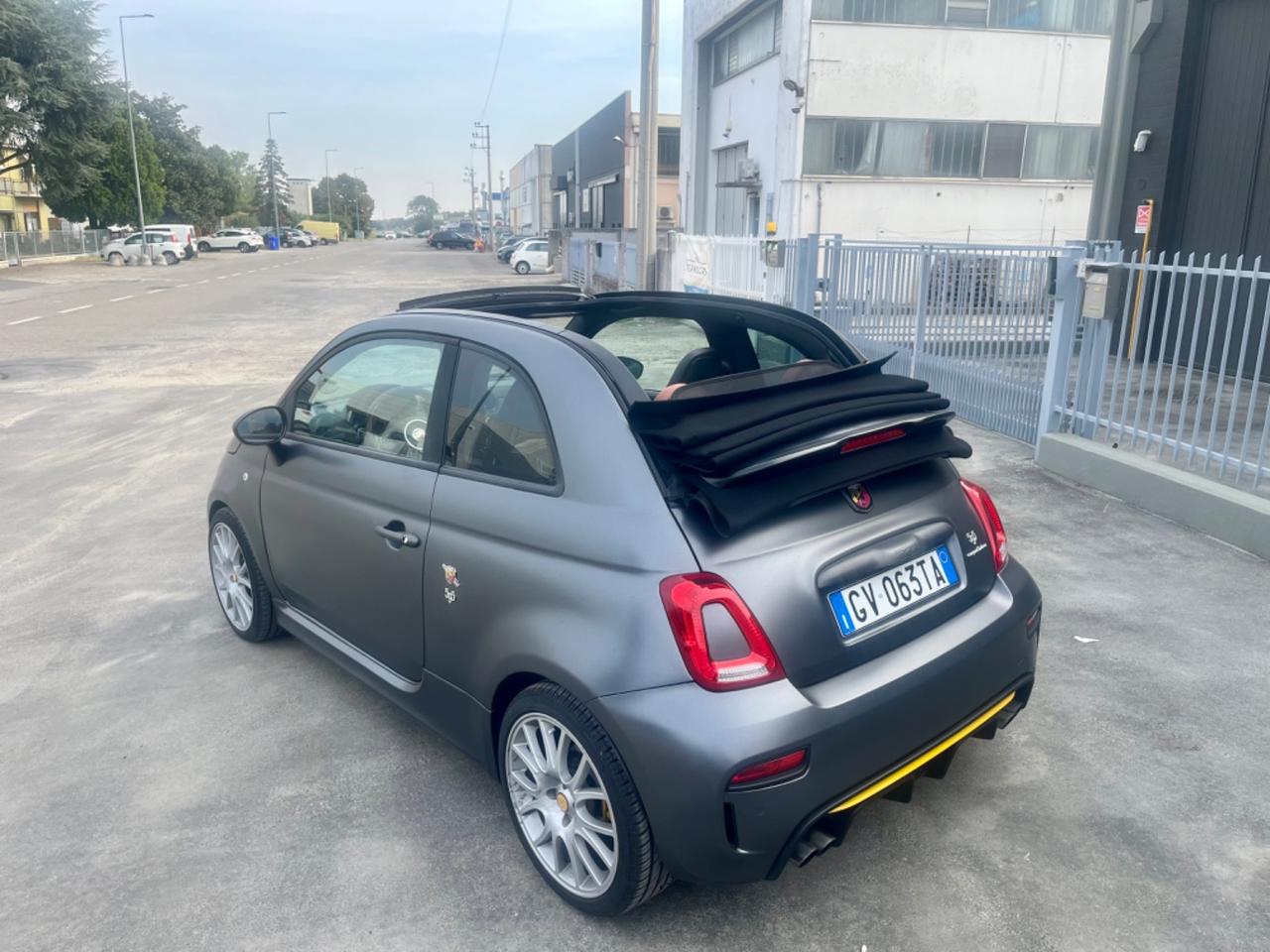 Abarth 595 C 1.4 Turbo T-Jet 180 CV Competizione
