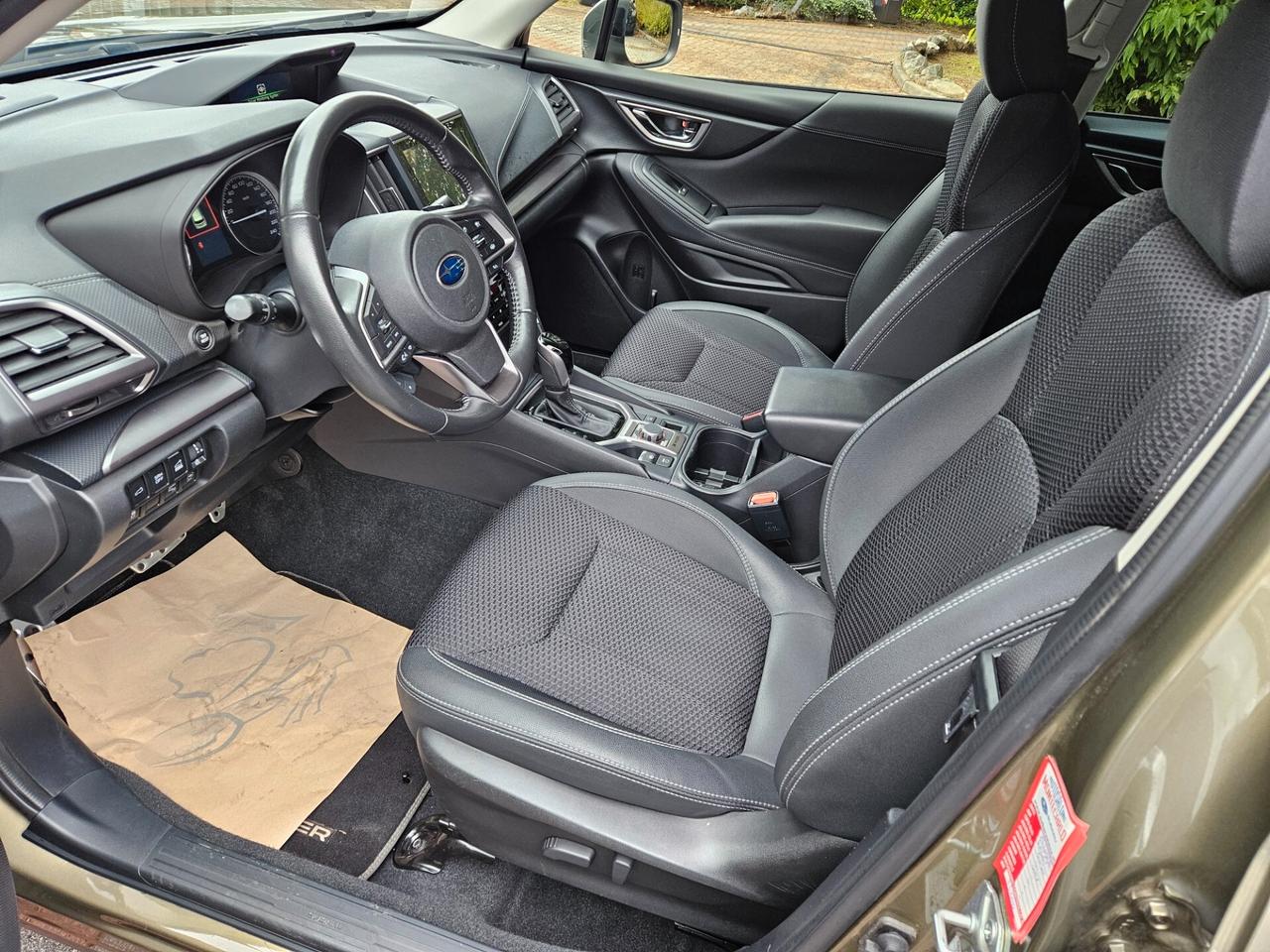 Subaru Forester 2.0 e-Boxer MHEV CVT Lineartronic Style - GANCIO TRAINO