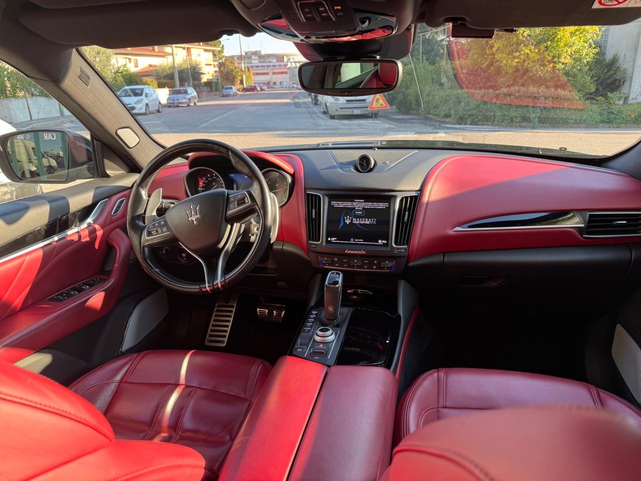 Maserati Levante V6 Diesel 275 CV AWD Gransport
