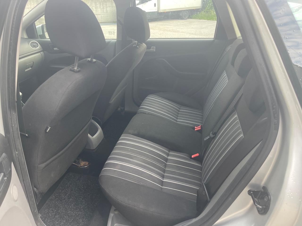Ford Focus 1.6 105 CV SOLO 100 MILA KM