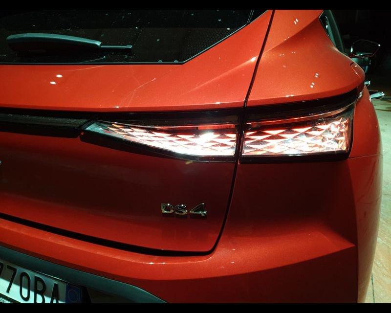 DS DS4 2ª serie BlueHDi 130 aut. Cross Trocadero