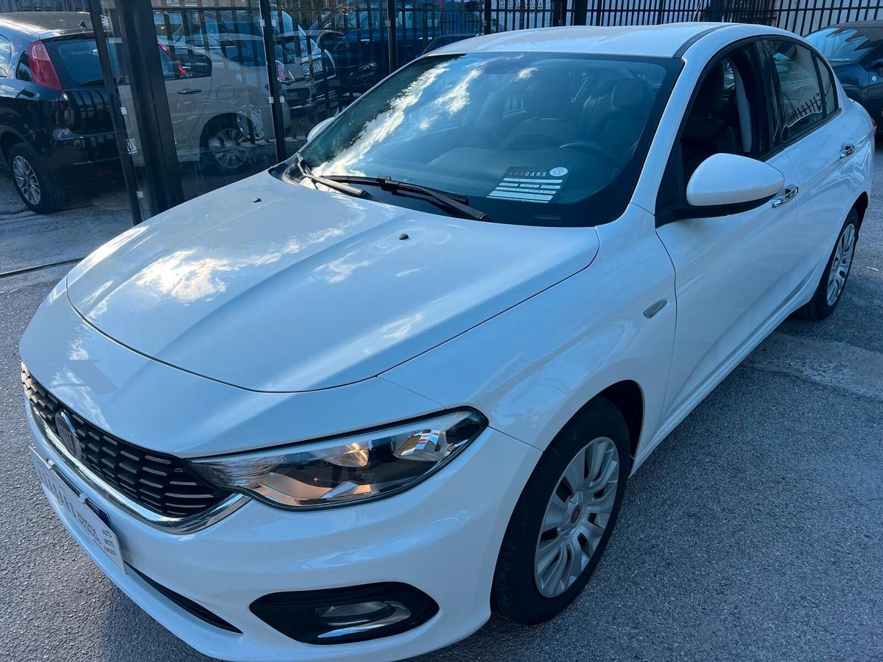 Fiat Tipo 1.6 Mjt 4 porte Lounge