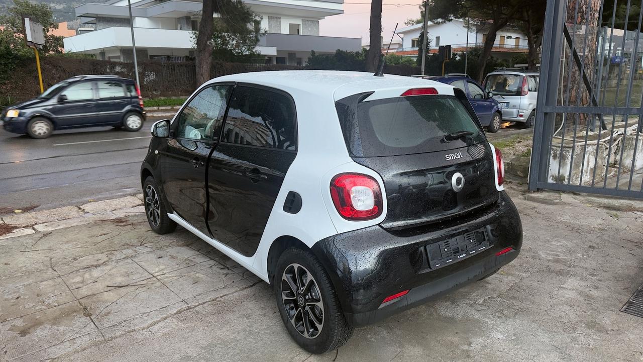 Smart ForFour 70 1.0 Passion