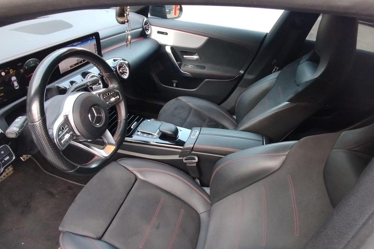 MERCEDES CLA 200 d Automatic Premium