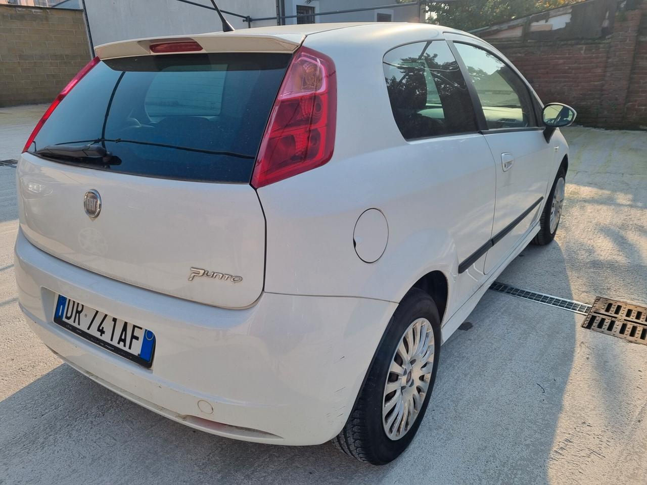 Fiat Grande Punto Grande Punto 1.3 MJT 75 CV 3 porte Dynamic