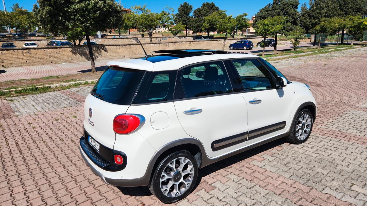 Fiat 500L 1.6 Multijet 120 CV Trekking tetto panoramico