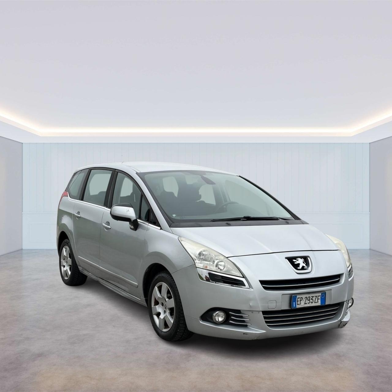 Peugeot 5008 1.6 HDi 115CV Allure