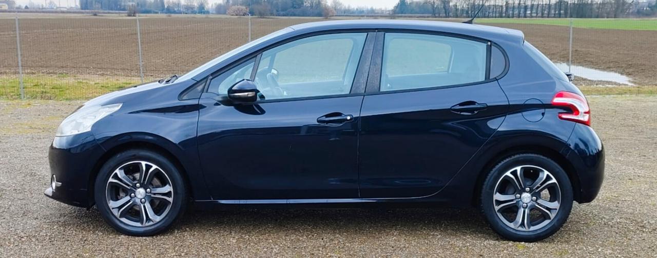 Peugeot 208 1.2 VTi 82 CV 5 porte Allure
