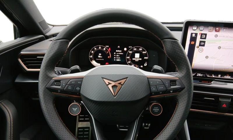 Cupra Leon Leon Sportstourer 1.5 Hybrid 150 CV DSG 18" Gancio Camera