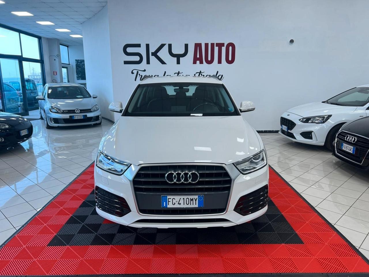 Audi Q3 2.0 TDI 120 CV Business