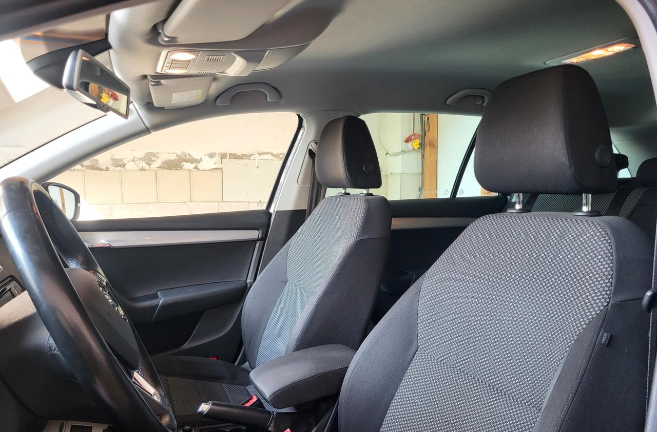 Skoda Octavia 1.6 TDI CR 110 CV Wagon Ambition