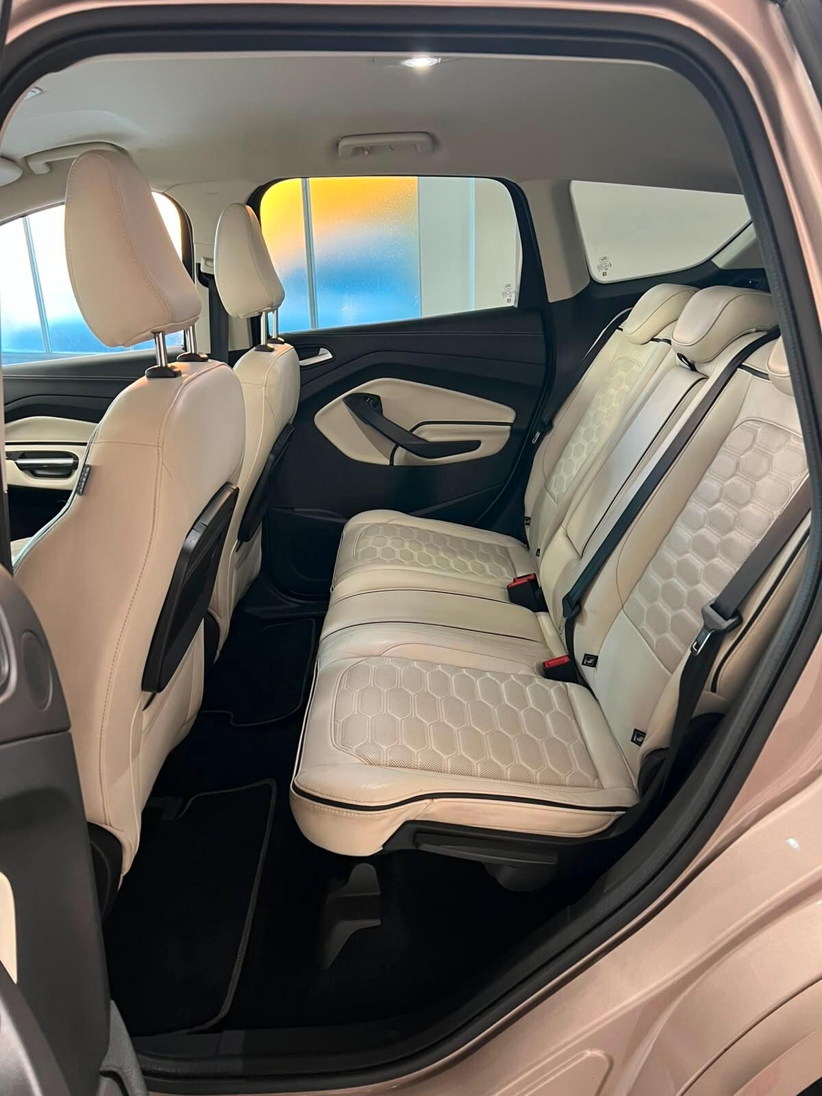 Ford Kuga 2.0 TDCI 150 CV S&S 4WD Powershift Vignale