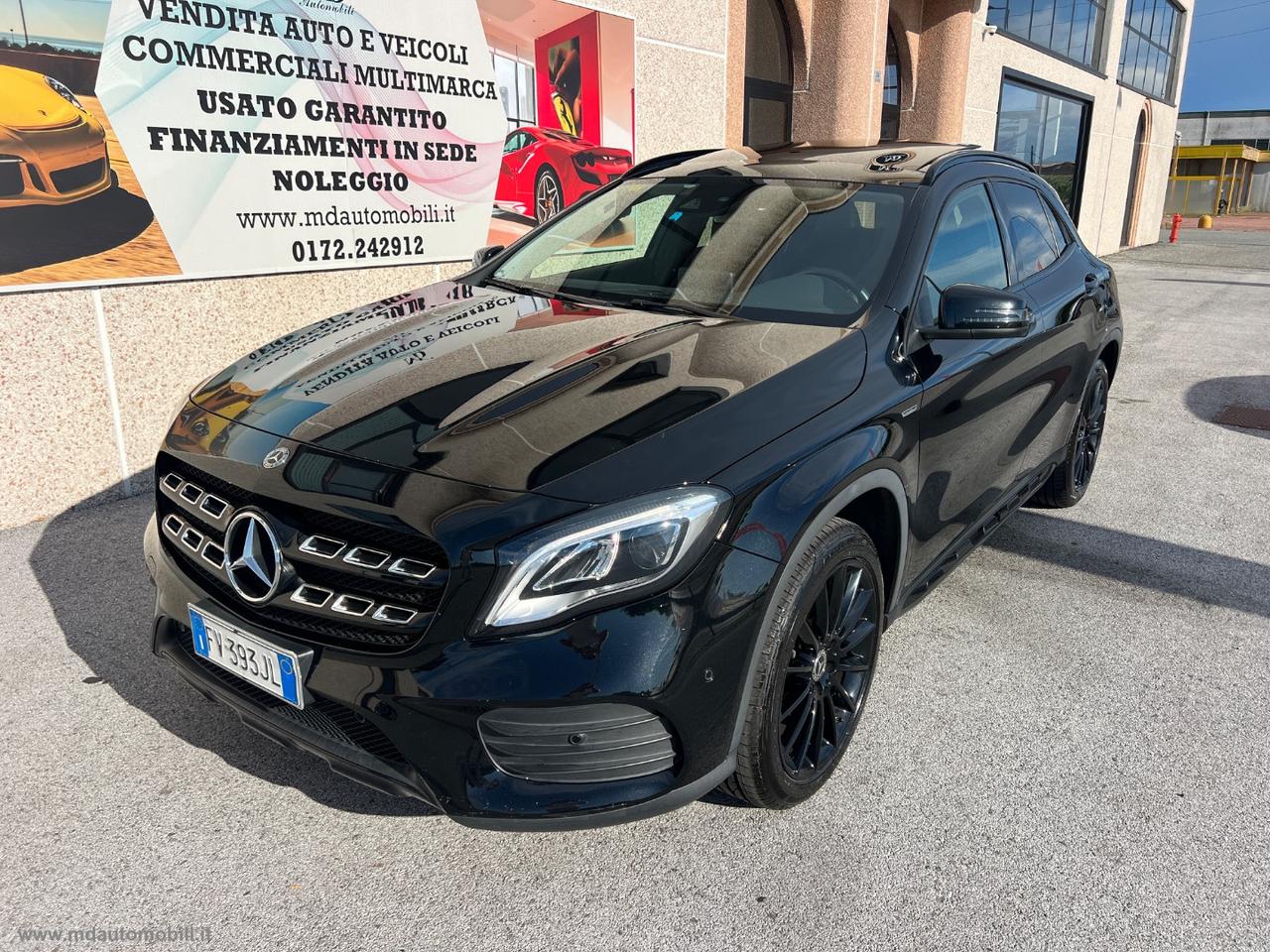MERCEDES-BENZ GLA 200 Premium EDITION TETTO AUTOMATICA 19 STUPENDA