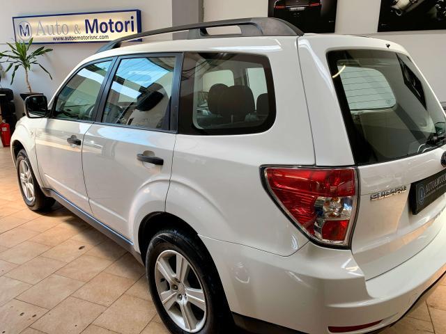 Subaru Forester Forester III 2.0 XS mt 4x4