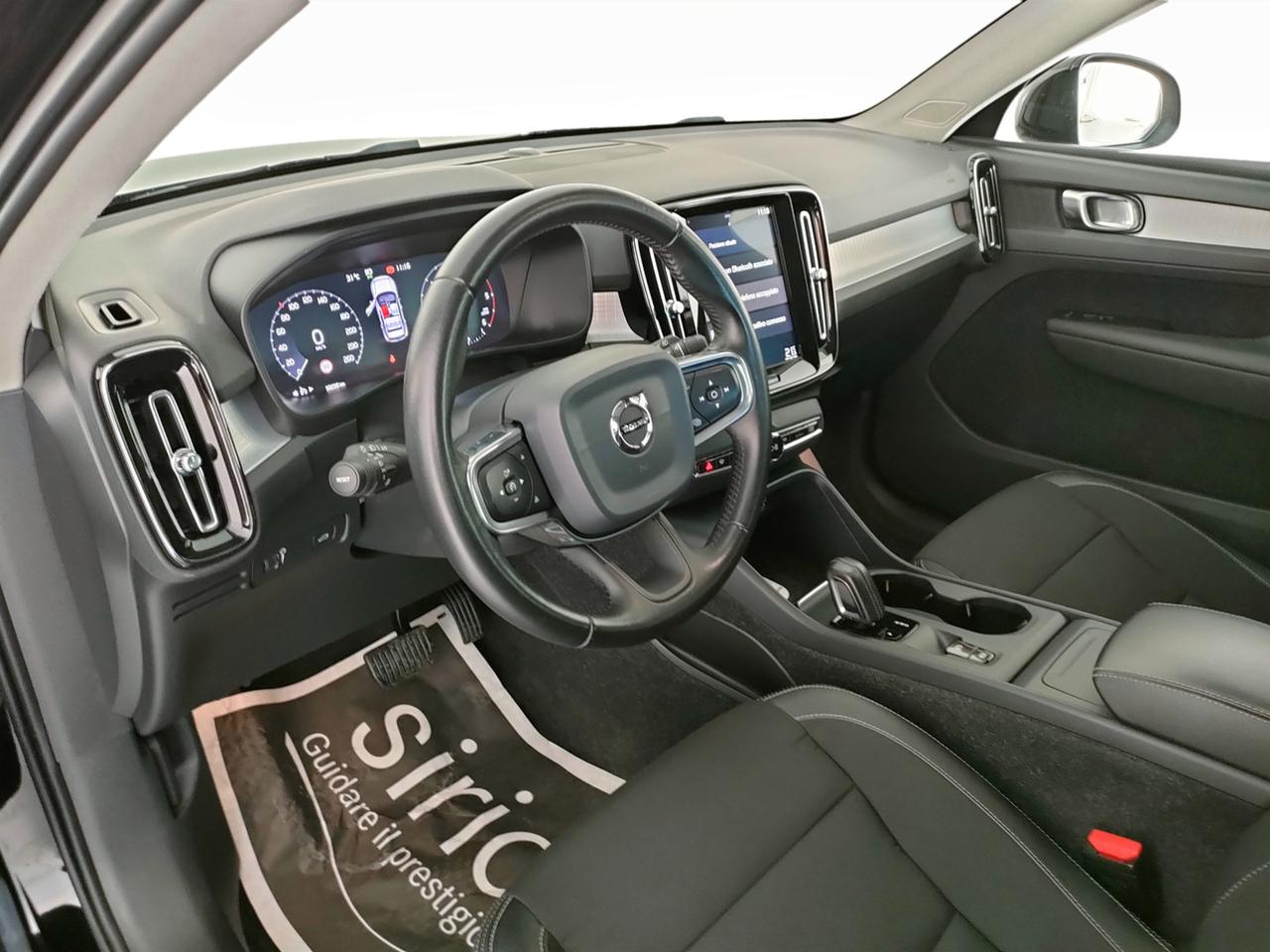 VOLVO XC40 - XC40 2.0 d3 Momentum geartronic my20