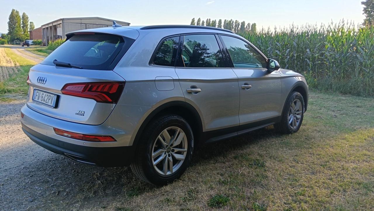 Audi Q5 2.0 TDI quattro S tronic line plus