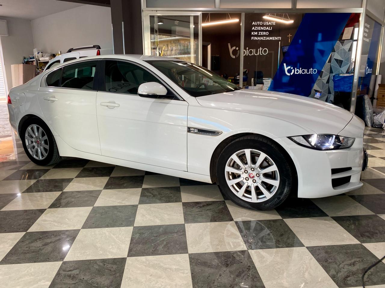 Jaguar XE 2.0 D 180 CV aut. Prestige-2017