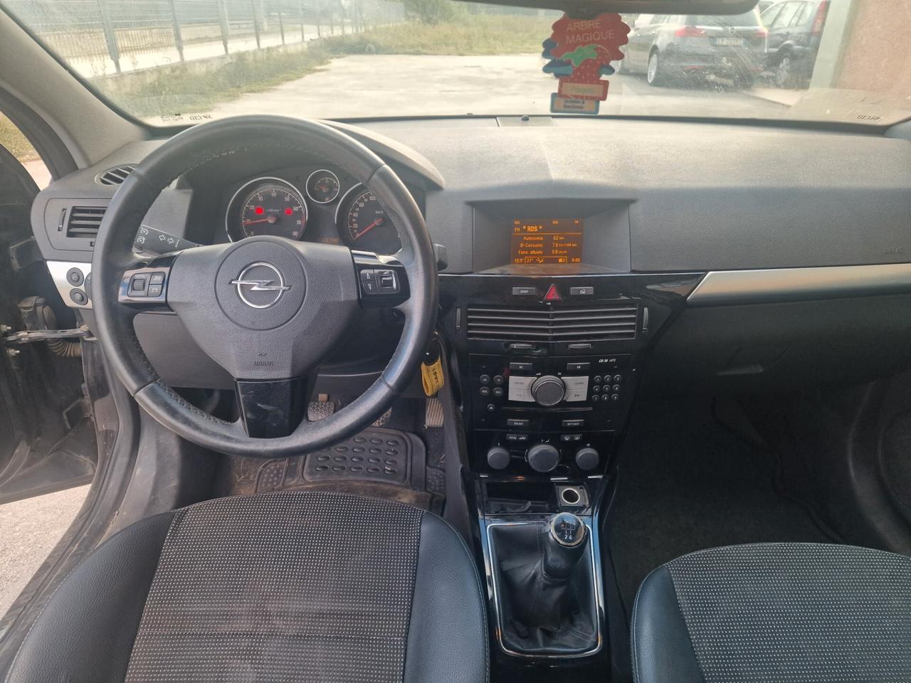 Opel Astra GTC 1.6 T 16V 3 porte Cosmo