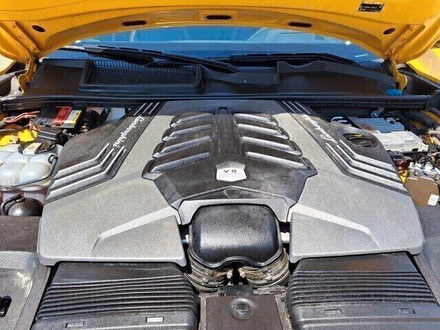 LAMBORGHINI URUS 4.0 V8 BI-TURBO “FULL OPTIONAL”