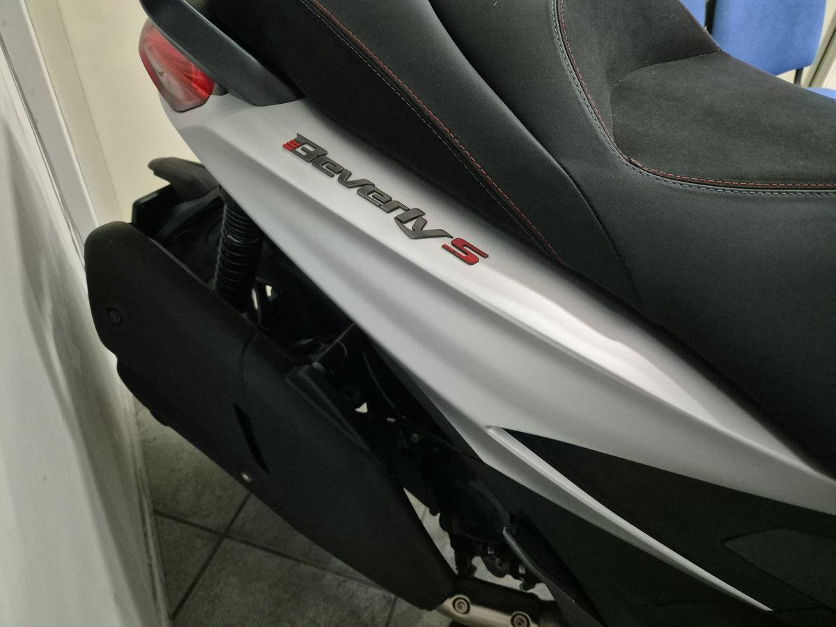 Piaggio - Beverly 400 S