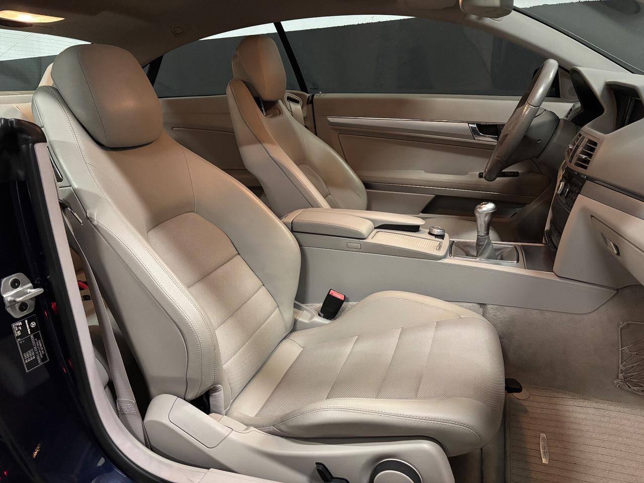 Mercedes-benz E 220 E 220 CDI Coupé Premium