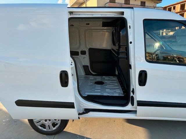Fiat Doblò CARGO CH1 BUSINESS 1.6 Mjet 105cv( IVA ESCLUSA)