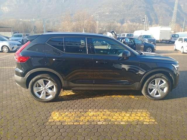Volvo XC40 XC40 2023 2.0 b3 Core auto