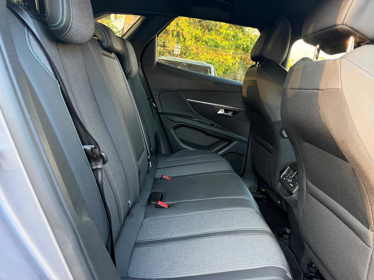 Peugeot 3008 BlueHDi 130 S&S EAT8 Allure Pack 2023