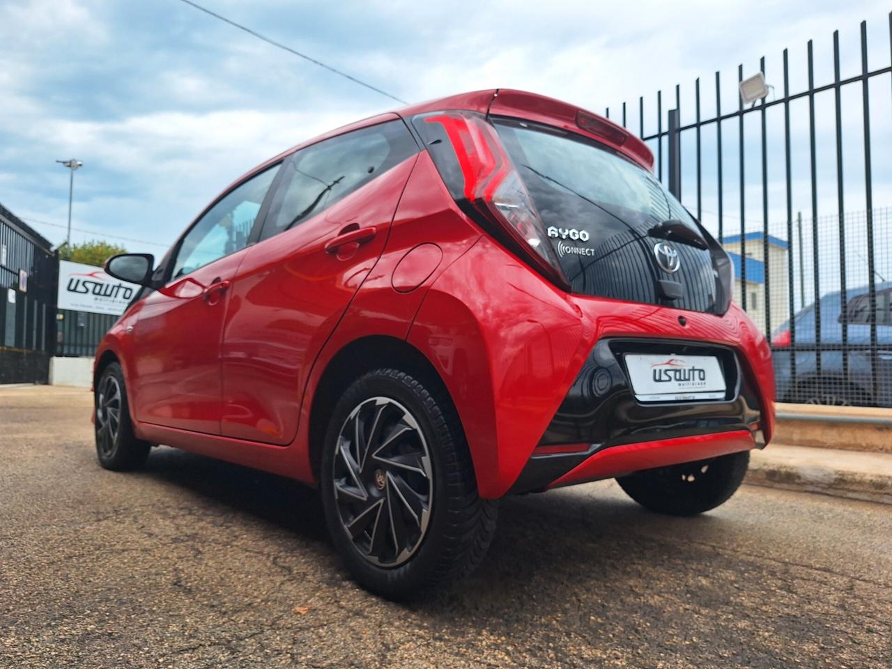 Toyota Aygo 1.0 VVT-i 5 porte x-play 2019
