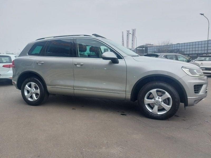 Volkswagen Touareg 3.0 TDI 204 CV tiptronic Executive TETTO-XENO